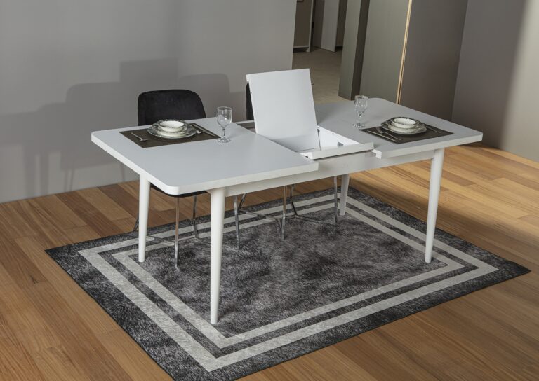 CLASS WHITE DINING ROOM