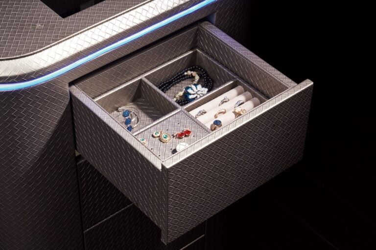 Arc-shaped Intelligent Island Platform