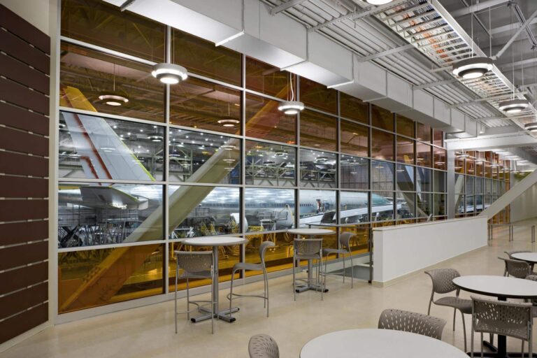 Airport-Lounge