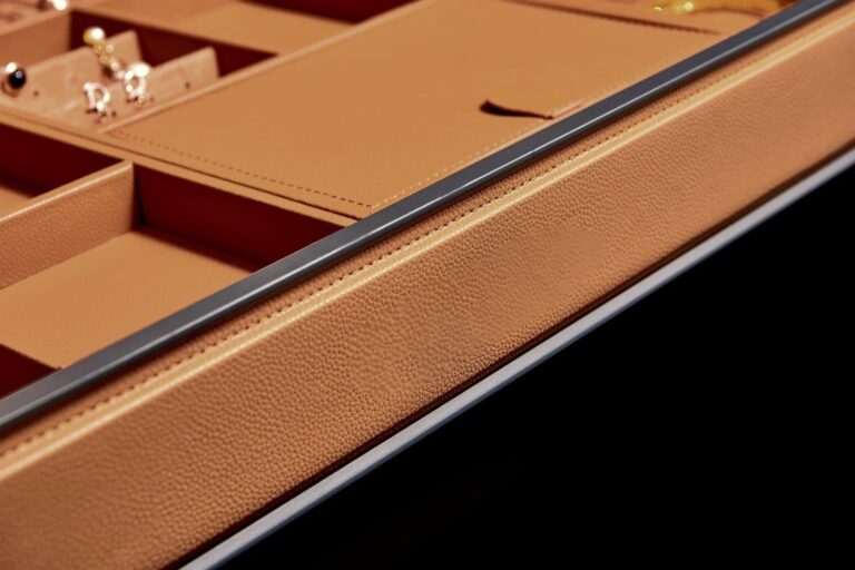 Multifunctional Storage Tray