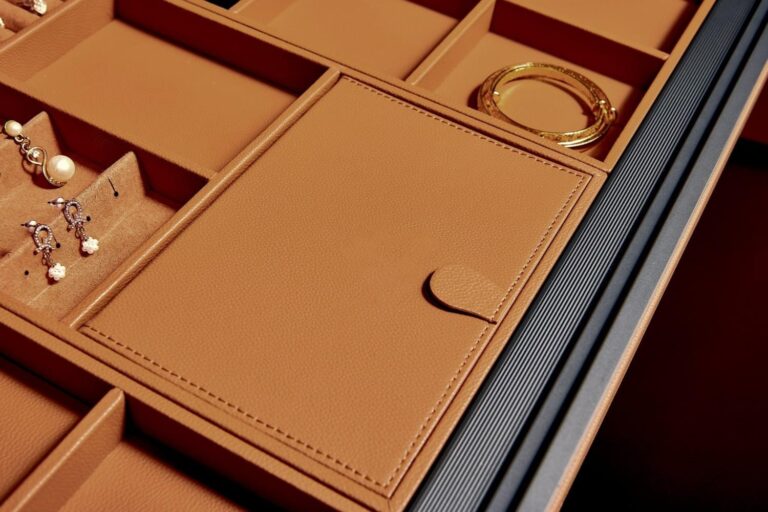 Multifunctional Storage Tray