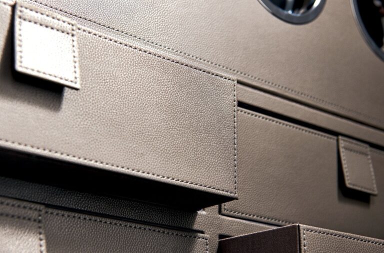 Smart Cabinet With Watch Winder And Fingerprint Lock