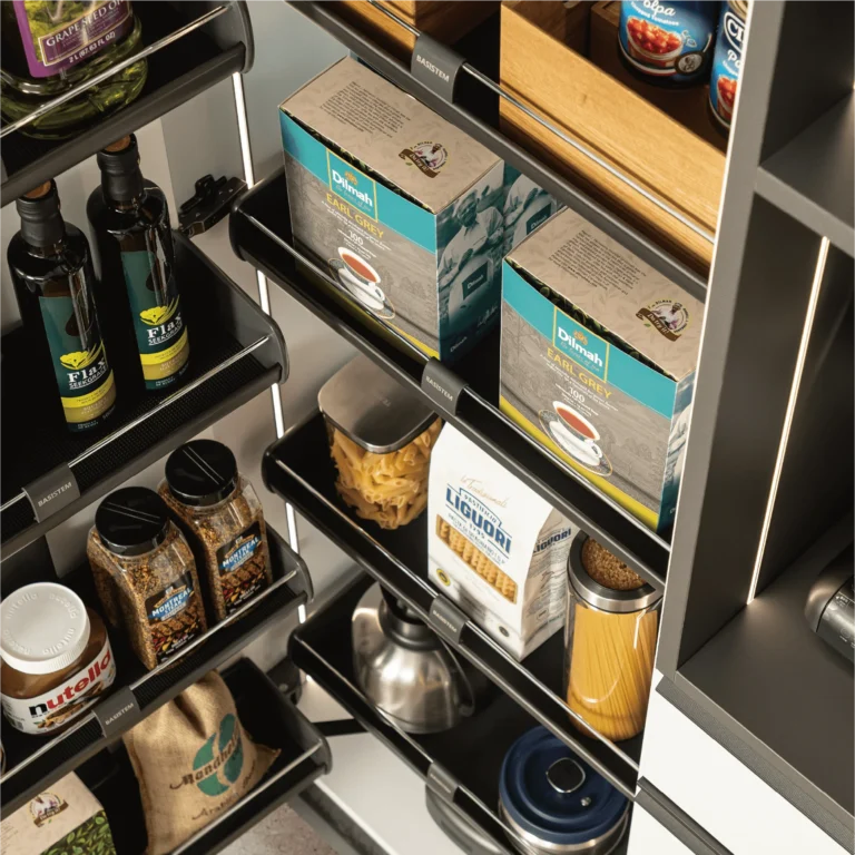 Linkage Pull-Out Pantry