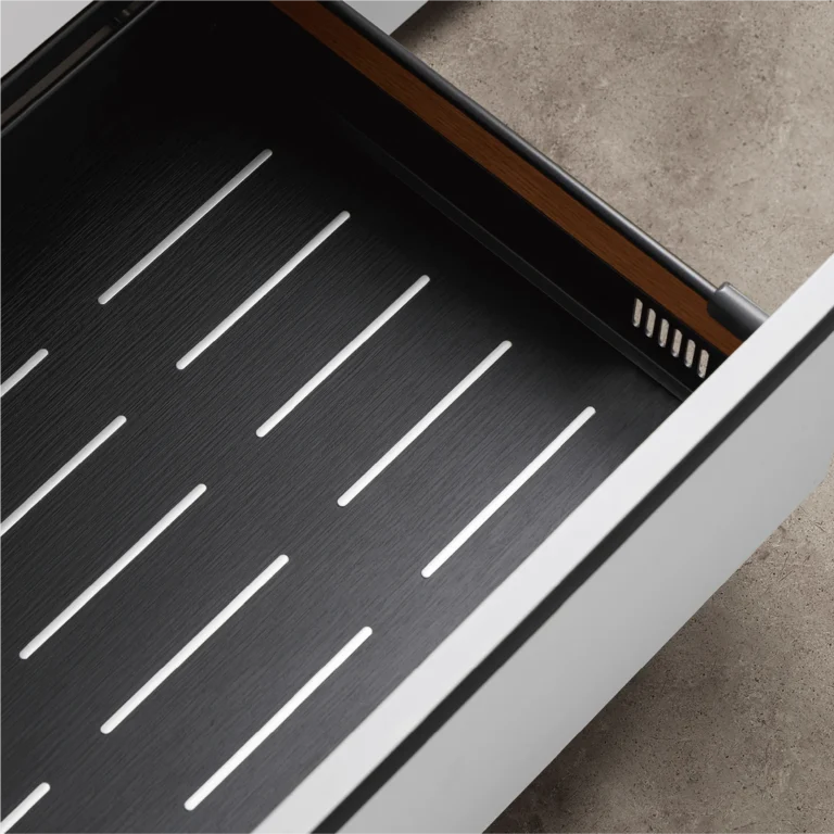 Pot Pull-Out Drawer
