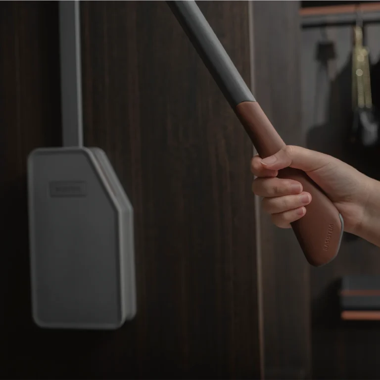 Pull-Down Wardrobe Rail